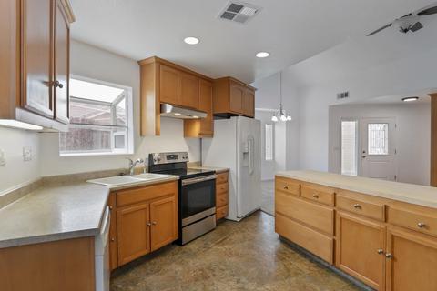 1725 Via Milano, Gustine, CA 95322 photo 48