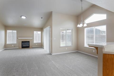 1725 Via Milano, Gustine, CA 95322 photo 6
