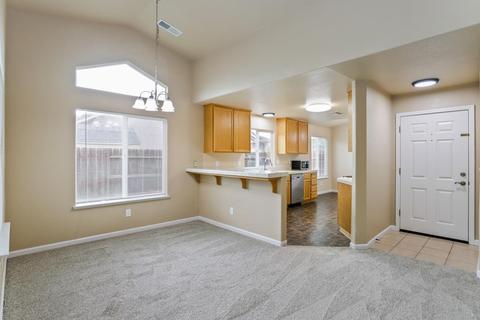 1725 Via Milano, Gustine, CA 95322 photo 12