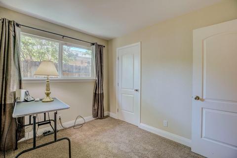 5720 Parkoaks Dr, Carmichael, CA 95608 photo 17