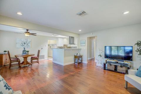 5720 Parkoaks Dr, Carmichael, CA 95608 photo 3