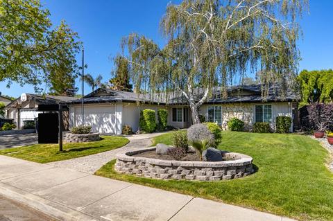 3605 Carson Oak Dr, Modesto, CA 95355 photo 1