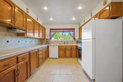 525 Ribier Ave, Modesto, CA 95350 photo 11