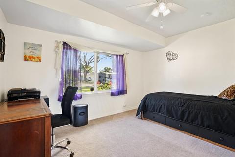 525 Ribier Ave, Modesto, CA 95350 photo 22
