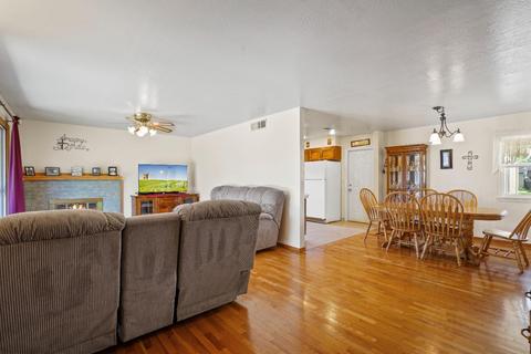 525 Ribier Ave, Modesto, CA 95350 photo 14