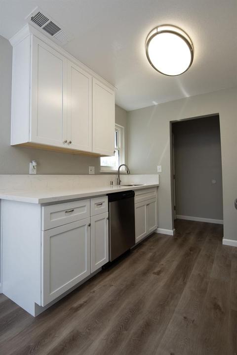 925 Tahoe Dr, Modesto, CA 95350 photo 8