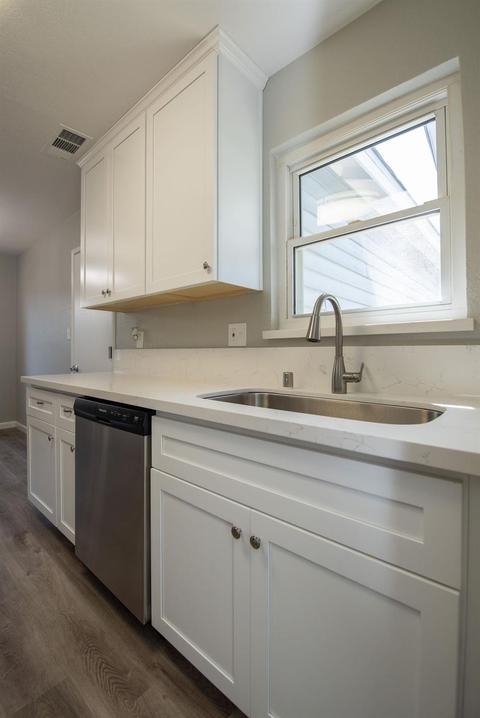 925 Tahoe Dr, Modesto, CA 95350 photo 9