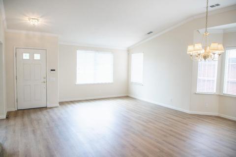 145 Legacy St, Manteca, CA 95337 photo 3