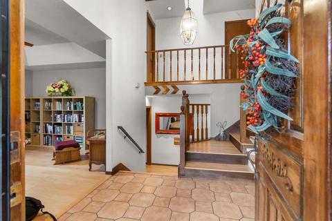 3916 Renner St, Carmichael, CA 95608 photo 8