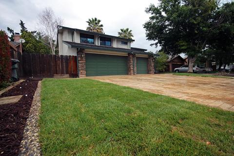 2109 Quebec Ct, Modesto, CA 95356 photo 2