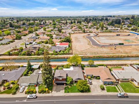 829 S Mills Ave, Lodi, CA 95242 photo 2