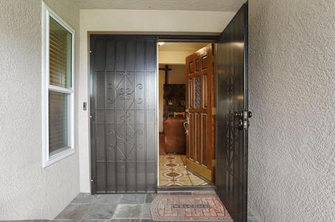 1017 Zinfandel Pl, Modesto, CA 95351 photo 6
