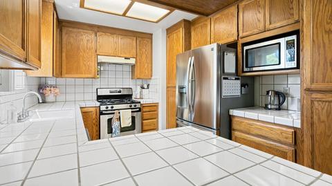 560 Maxwell Ln, Lathrop, CA 95330 photo 14