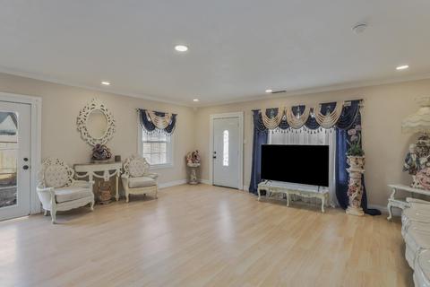 1407 Scenic Dr, Modesto, CA 95355 photo 8