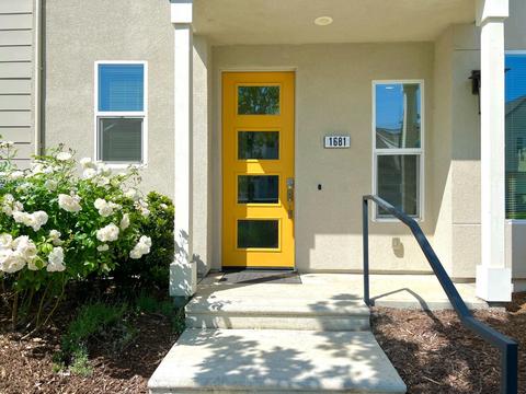 1681 Heirloom St, Davis, CA 95616 photo 4