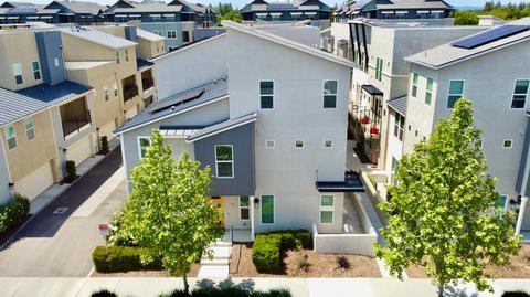 1681 Heirloom St, Davis, CA 95616 photo 3