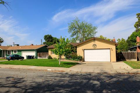 1605 Evette Ct, Merced, CA 95340 photo 2