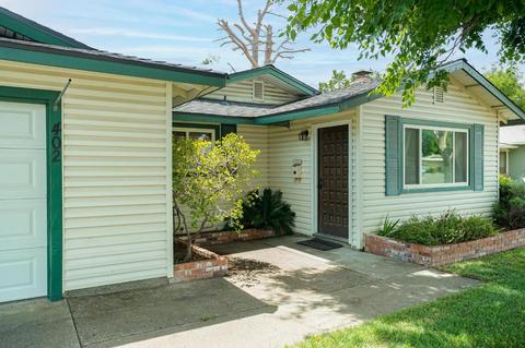 402 Plum Pl, Winters, CA 95694 photo 2
