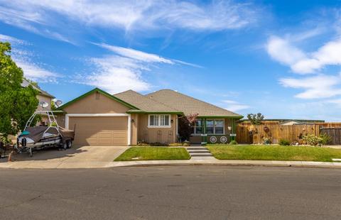 1011 Roosevelt Ave, Winters, CA 95694 photo 9