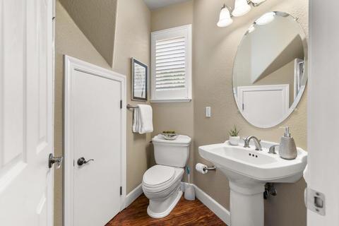 2800 Rockwell Dr, Davis, CA 95618 photo 4