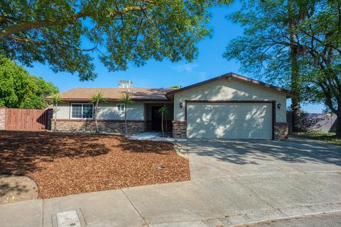 834 Emory Ct, Merced, CA 95341 photo 2