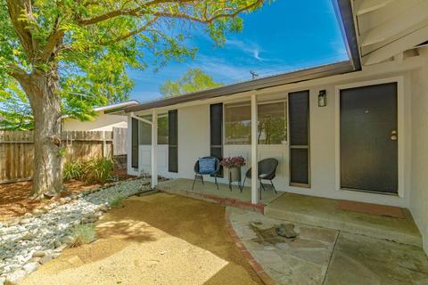 2330 Clemson Dr, Davis, CA 95618 photo 2