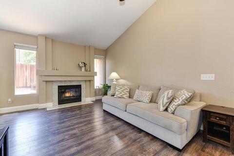 8408 Falcon View Dr, Antelope, CA 95843 photo 5