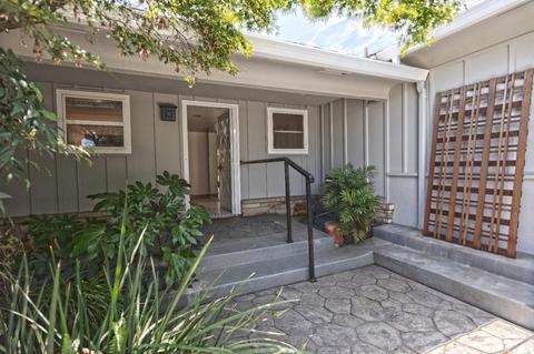 2208 W Walnut, Lodi, CA 95242 photo 5