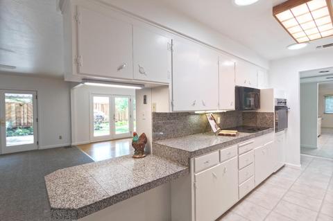 2208 W Walnut, Lodi, CA 95242 photo 10