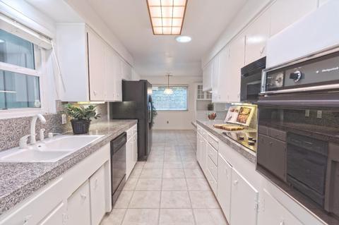 2208 W Walnut, Lodi, CA 95242 photo 7