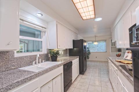 2208 W Walnut, Lodi, CA 95242 photo 8
