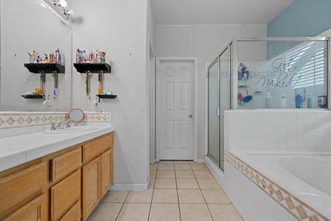 3533 Isabella Dr, Modesto, CA 95355 photo 4