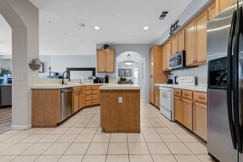 3533 Isabella Dr, Modesto, CA 95355 photo 2