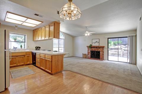 8236 Sanderson Ct, Antelope, CA 95843 photo 5