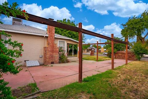 1675 Laurel Ave, Merced, CA 95341 photo 4