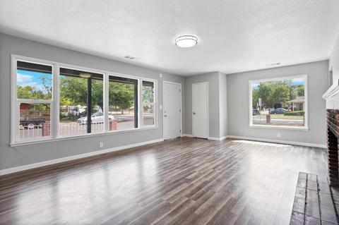 325 Trask Ln, Modesto, CA 95354 photo 2
