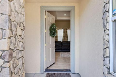 2728 Jackson Ave, Tracy, CA 95377 photo 2