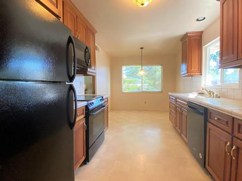 1006 Ashford Ct, Modesto, CA 95350 photo 9