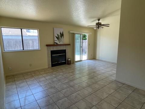 2052 Olive Branch Dr, Modesto, CA 95351 photo 4