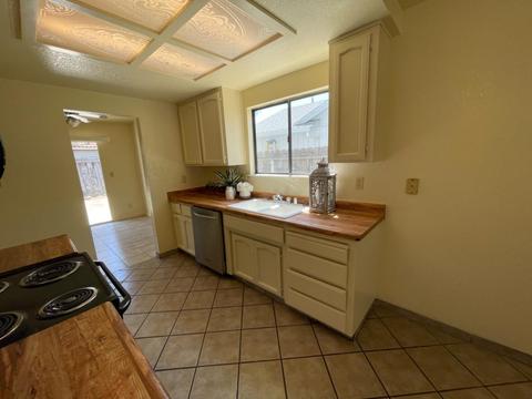 2052 Olive Branch Dr, Modesto, CA 95351 photo 3