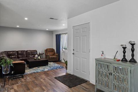 1112 Devonshire Ave, Manteca, CA 95336 photo 8