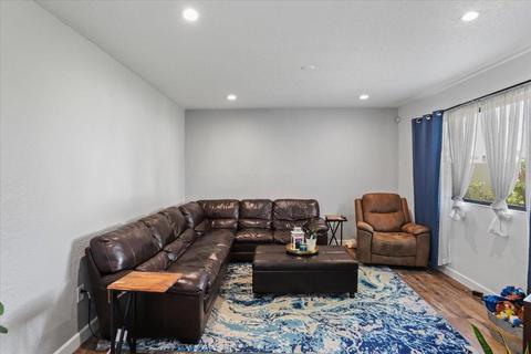 1112 Devonshire Ave, Manteca, CA 95336 photo 9