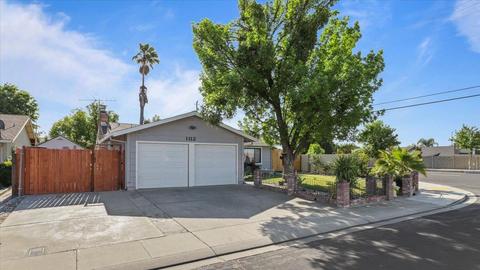 1112 Devonshire Ave, Manteca, CA 95336 photo 2