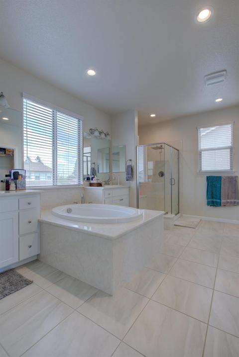 2204 Yellowhammer Ln, Modesto, CA 95355 photo 32