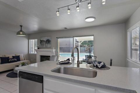 821 Salina Dr, Modesto, CA 95357 photo 16