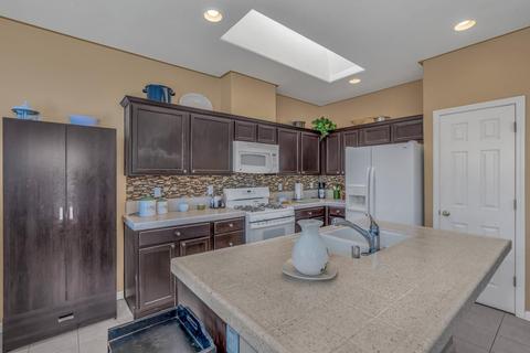 1014 Moon River Way, Ceres, CA 95307 photo 9
