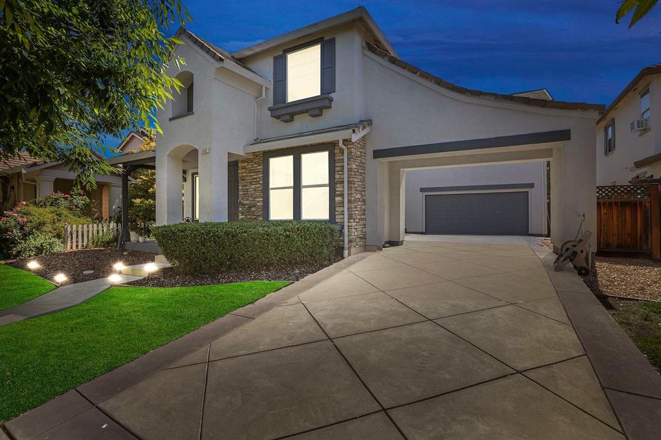 368 Carroll St, Mountain House, CA 95391 46 Photos MLS 222057737