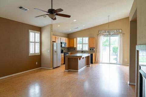 389 Violet Pl, Tracy, CA 95377 photo 8