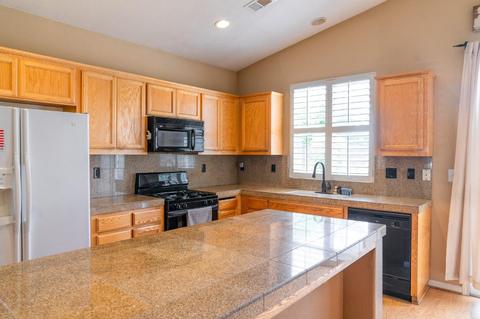 389 Violet Pl, Tracy, CA 95377 photo 10