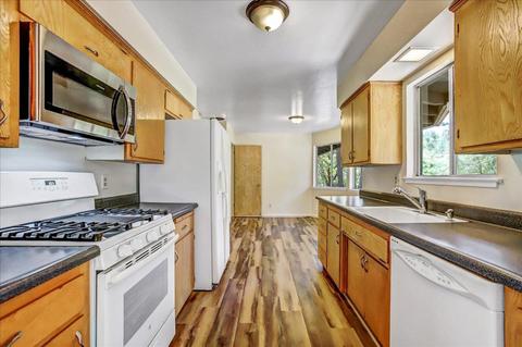 11938 E Brookview Dr, Grass Valley, CA 95945 photo 14
